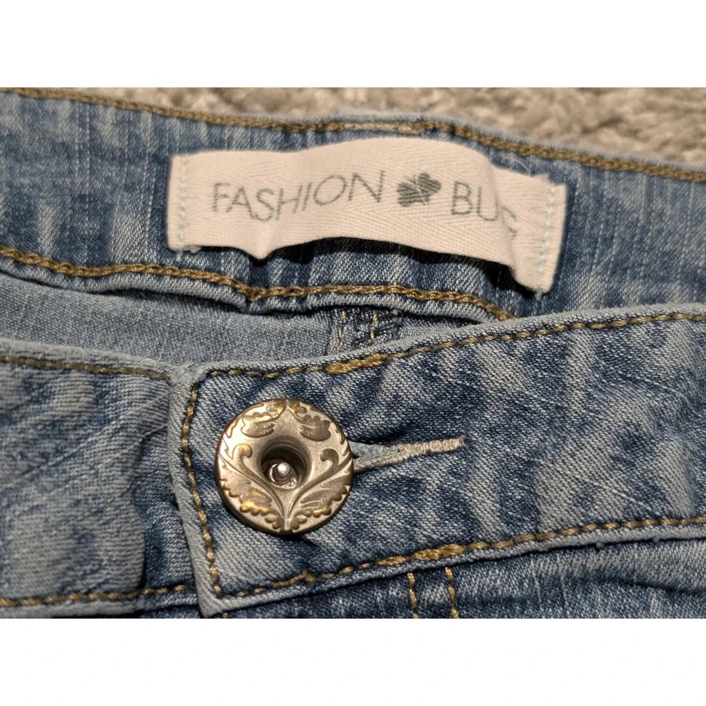 Denim Shorts Womens 14 Blue Bermuda Long Inseam Stretch Embroidered‎ Fashion Bug